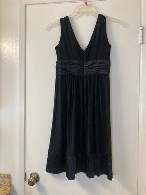 Jones Studio, Middle School Girls size 4, Black with Satin Empire Style